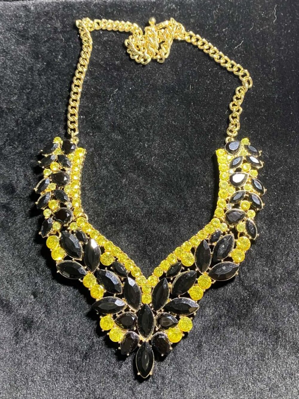 Vintage Goldtone Statement Necklace Black Marquis Round Yellow stones V Necklace